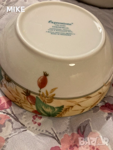 Порцеланов сервиз за хранене от 42 части, снимка 8 - Сервизи - 53195282