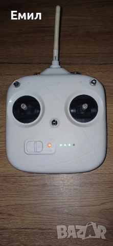 Продавам дистанционно управление за дрон DJI FANTOM 3 STANDARD 