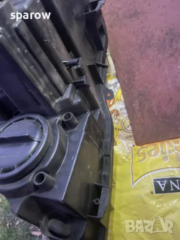 Десен фар Mercedes Sprinter W906 Facelift, снимка 2 - Части - 49071757