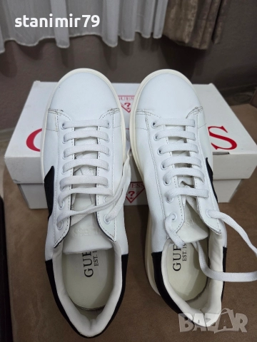 Сникърси GUESS , снимка 2 - Спортни обувки - 52898684