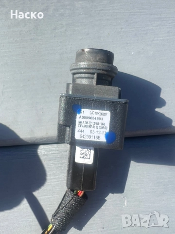Камера за заден ход Mercedes W218 W212 W204 W117, снимка 2 - Части - 52343348