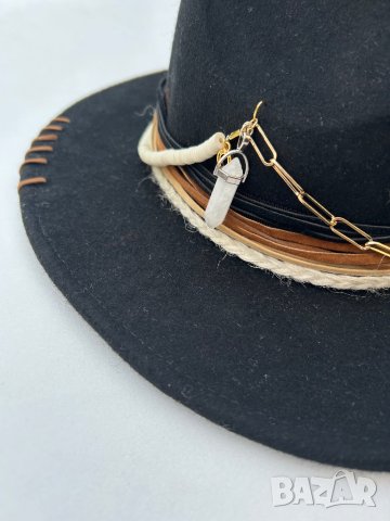 Дамска шапка федора, ръчно декорирана, снимка 3 - Шапки - 44015904