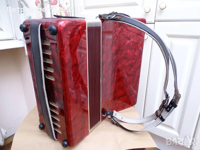 Акордеон Велтмайстер Гигантили 80 баса, снимка 17 - Акордеони - 48847207