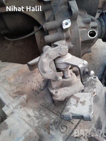 Скоростна кутия за опел мерива 1.7 дизел , снимка 2 - Части - 40123104