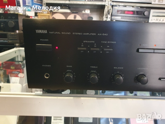 Усилвател Yamaha AX-540 Две по 110 вата на 4 ома. В отлично техническо и визуално състояние., снимка 2 - Ресийвъри, усилватели, смесителни пултове - 48903672