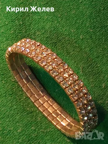 НЕЖНА ПОСРЕБРЕНА РАЗТЕГЛИВА ВИНТИДЖ ГРИВНА с БЛЕСТЯЩИ ФАСЕТИРАНИ КРИСТАЛИ 30833, снимка 9 - Гривни - 47034906