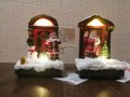 Коледна LED светеща мини сцена дядо Коледа пред вратата на MAGIC VILLAGЕ.