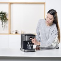 НОВА Кафемашина BLACK+DECKER BXCO850E с Гаранция, снимка 4 - Кафемашини - 43942500