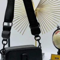 Дамска чанта Marc Jacobs Реплика ААА+, снимка 1 - Чанти - 44861937