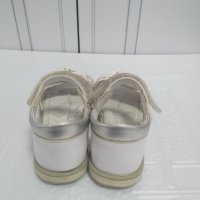 Цикламени обувки и бели сандали, № 27, снимка 7 - Детски обувки - 32983967