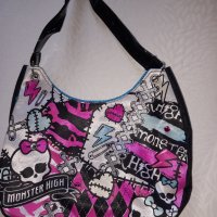 Нов шал;чанта;книга Monster High, снимка 1 - Други - 33437700