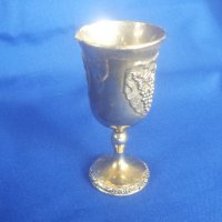 Комплект ретро метални чашки за концентрат 25 мг със столче, снимка 4 - Антикварни и старинни предмети - 28619149