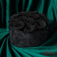 Истински Черни Вечни Рози в Черна Кадифена Кутия / Оригинален Подарък за Необикновена Жена, снимка 3 - Подаръци за жени - 43750459