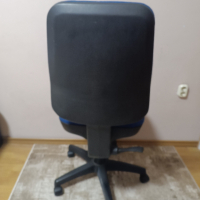 Син компютърен стол , снимка 3 - Столове - 44845470