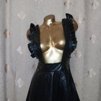 S Черна рокля/ сукман/ от изкуствена кожа , снимка 5 - Рокли - 43785111