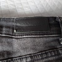 Дамски дънкови панталонки с висока талия от 99% памук размер 32, снимка 4 - Къси панталони и бермуди - 40840313