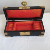 Стара китайска кутия за бижута от черно дърво и седеф, снимка 13 - Антикварни и старинни предмети - 43452723
