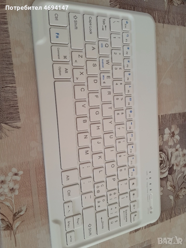Клавиатура и калъф за таблет, снимка 1