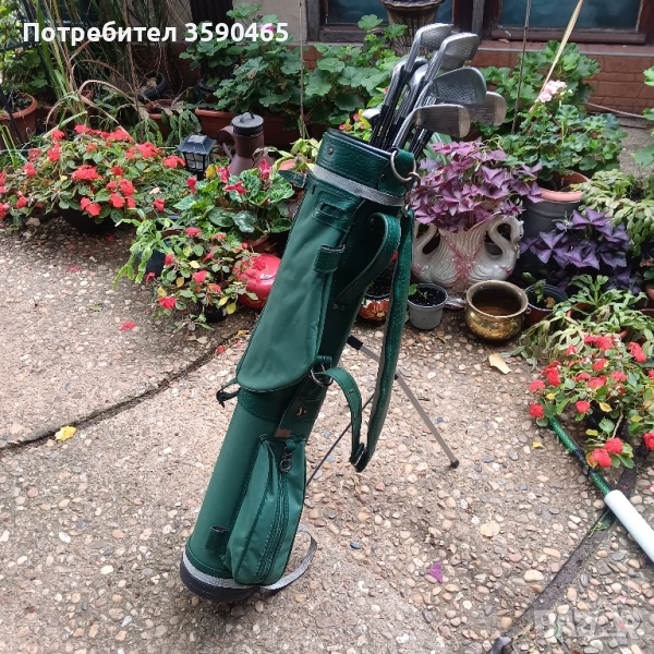 Две чанти със стикове за голф, снимка 1