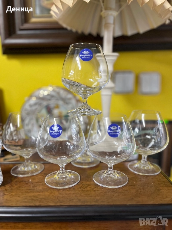 Сервиз за коняк Кристално стъкло  Вместимост-350мл Формата ма чашата е създадена да пасва идеално в , снимка 1