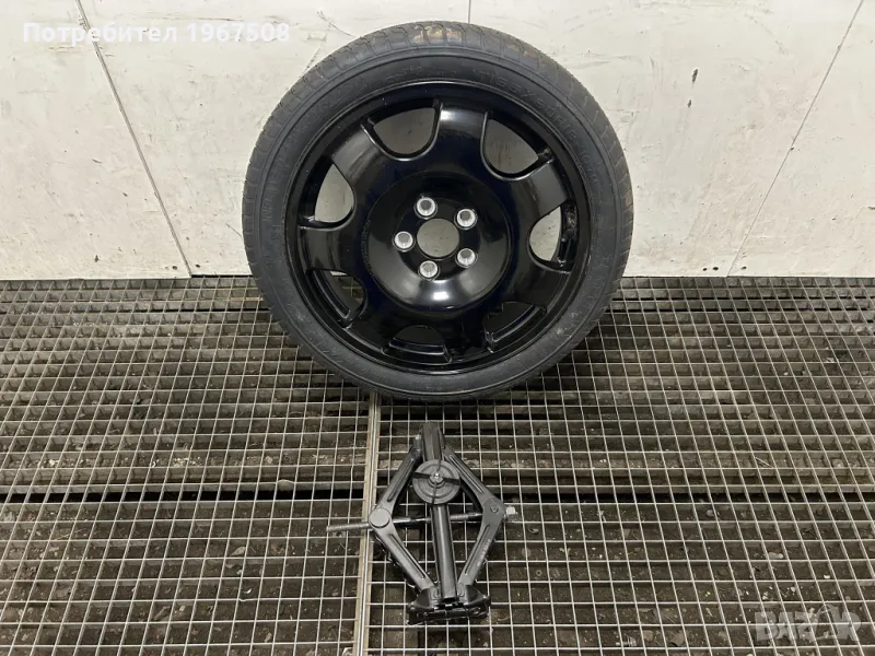 Резервна гума патерица и крик за Форд Мустанг, снимка 1