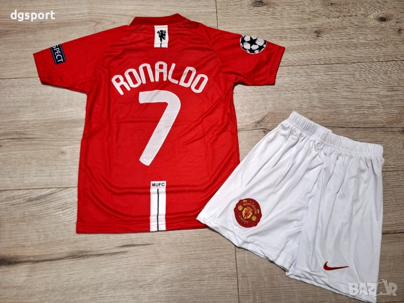 Детски екип на Манчестър Юнайтед #К.Роналдо #7# ретро модел!, снимка 1