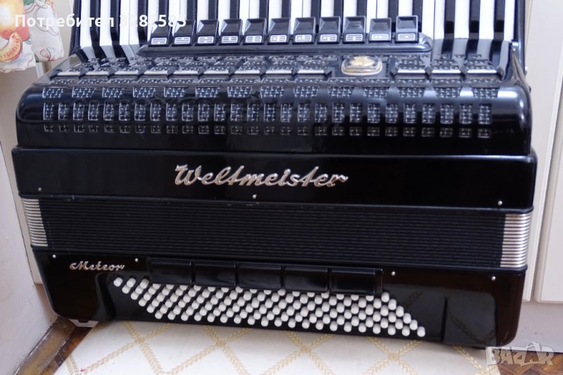 Акордеон Велтмайстер Метеор 120 баса, снимка 1