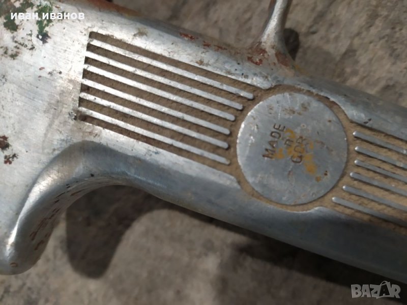 Пистолет за боя, снимка 1