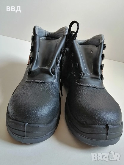 Работни обувки нови, снимка 1