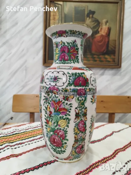 Порцеланова ваза, снимка 1