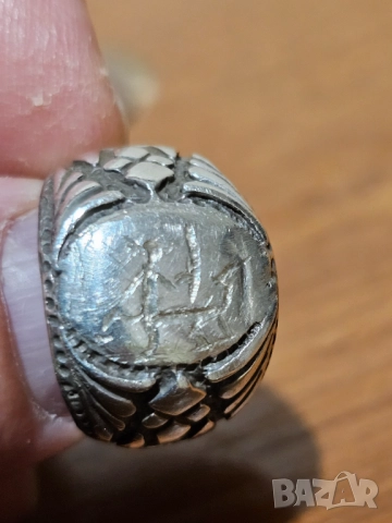 Стар солиден сребърен пръстен с гема изображение на кентавър, снимка 2 - Пръстени - 52350045