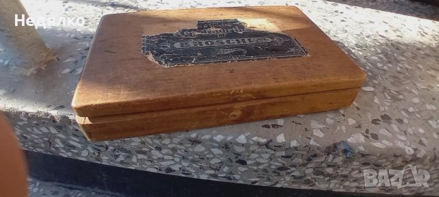 Стари игли за брошки с кутия,1890г,немски, снимка 4 - Антикварни и старинни предмети - 43909518