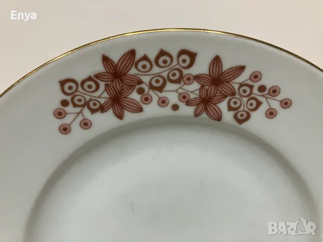 Порцеланова чиния с декор цветя в кафяв цвят -  за допълване, снимка 2 - Чинии - 50243610