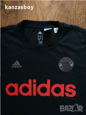 Bayern München T-Shirt Core Graphic Black - страхотна футболна тениска КАТО НОВА, снимка 3 - Тениски - 32997051