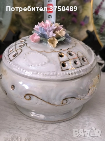 Бонбониера с релефни цветя и перлен блясък, снимка 5 - Аксесоари за кухня - 52223497