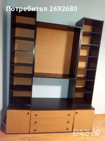 Холна секция със стъклена част 160/211см.-височина/продава се и на части , снимка 3 - Секции и витрини - 51750290