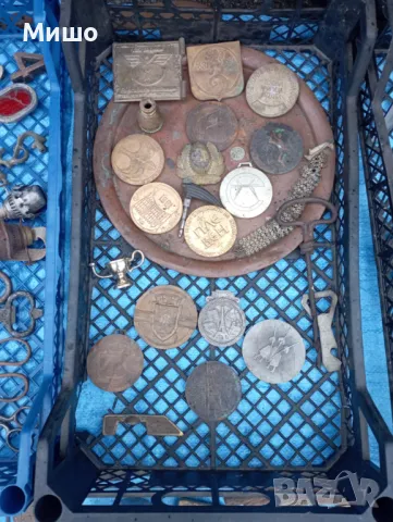 Продавам разни старинни предмети 