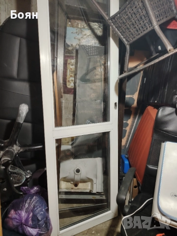 Три крила Пвц врати