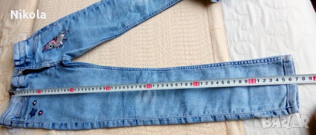 Детски дънки Denim с бродерия и дължина 64см за ръст 104см, снимка 12 - Детски панталони и дънки - 28657174