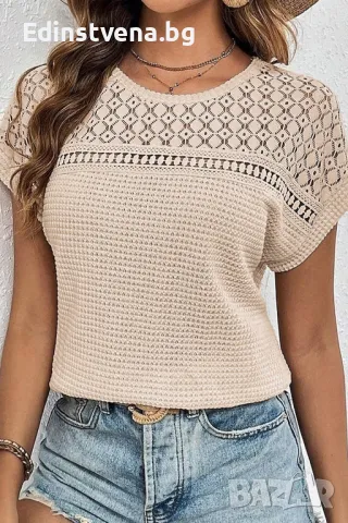Дамска бежова блуза с бродирани акценти и релефна плетка, снимка 1