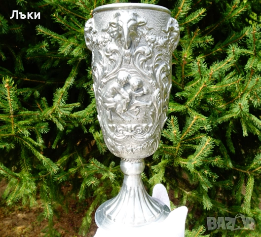 Калаен бокал,чаша за вино,глави на овен,ангели,барок. 