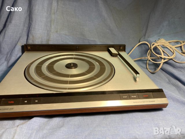 Продавам грамофон на Bang&Olufsen - Beogram2400, снимка 3 - Грамофони - 43010804