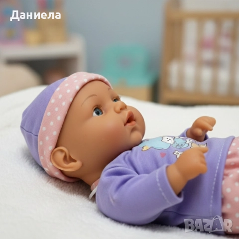 Легнало бебе с биберон и 10 звука – нежна коледна играчка за грижа и обич Babylove, снимка 6 - Кукли - 52812537