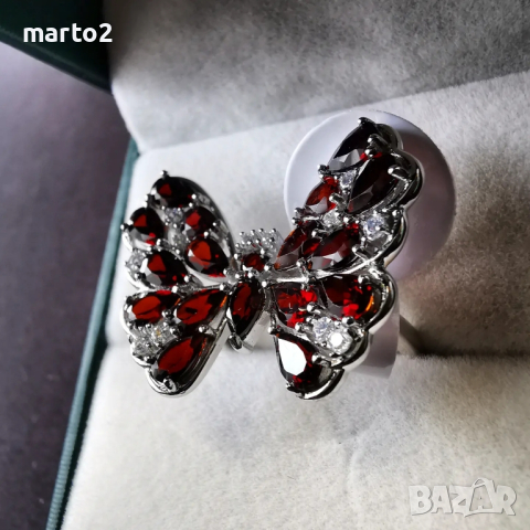 Елегантен сребърен 925 пръстен "Пеперуда" с родиево покритие и Натурални Гранати и Циркони!, снимка 2 - Пръстени - 44848133