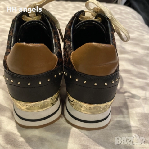 чисто нови Michael Kors естествена кожа, снимка 5 - Дамски ежедневни обувки - 51579714