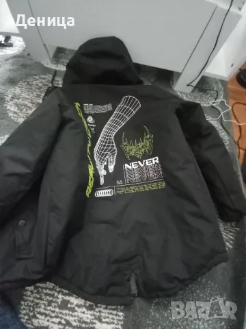 Нова парка с качулка, снимка 2 - Якета - 49879433