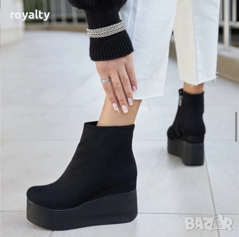 Боти на платформа - черен велур, снимка 2 - Дамски боти - 52162464