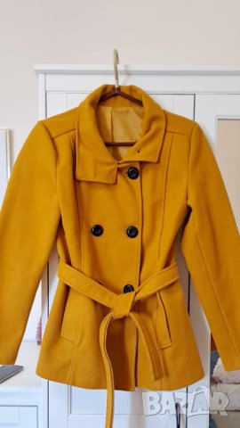 Дамско палто, снимка 1 - Палта, манта - 44078919