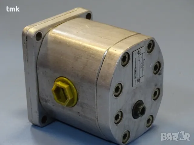 Хидромотор ORSTA 20/16 TGL 10860 hydraulic motor, снимка 7 - Резервни части за машини - 47490358