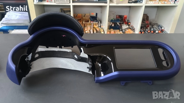 Табло за Renault Twingo III 682485011R, снимка 2 - Части - 52879580